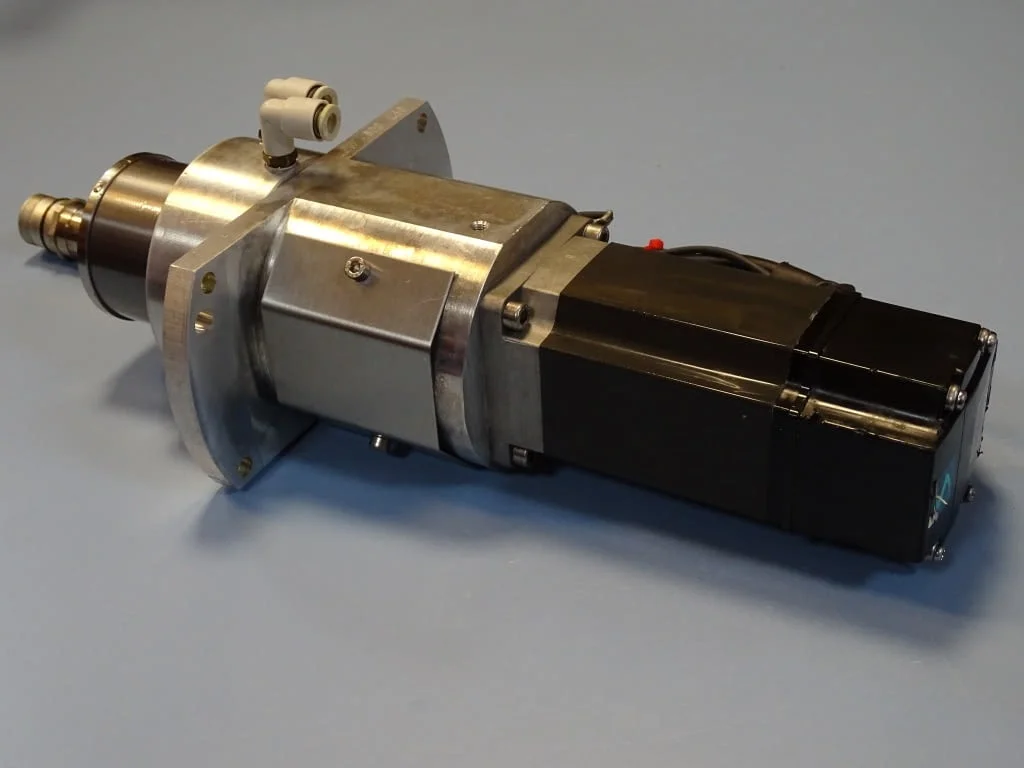 Серво мотор MITSUBISHI HC-KFS46-S13 AC servo motor, куплунг R+W, корпус IPW-800 L30 — снимка 4