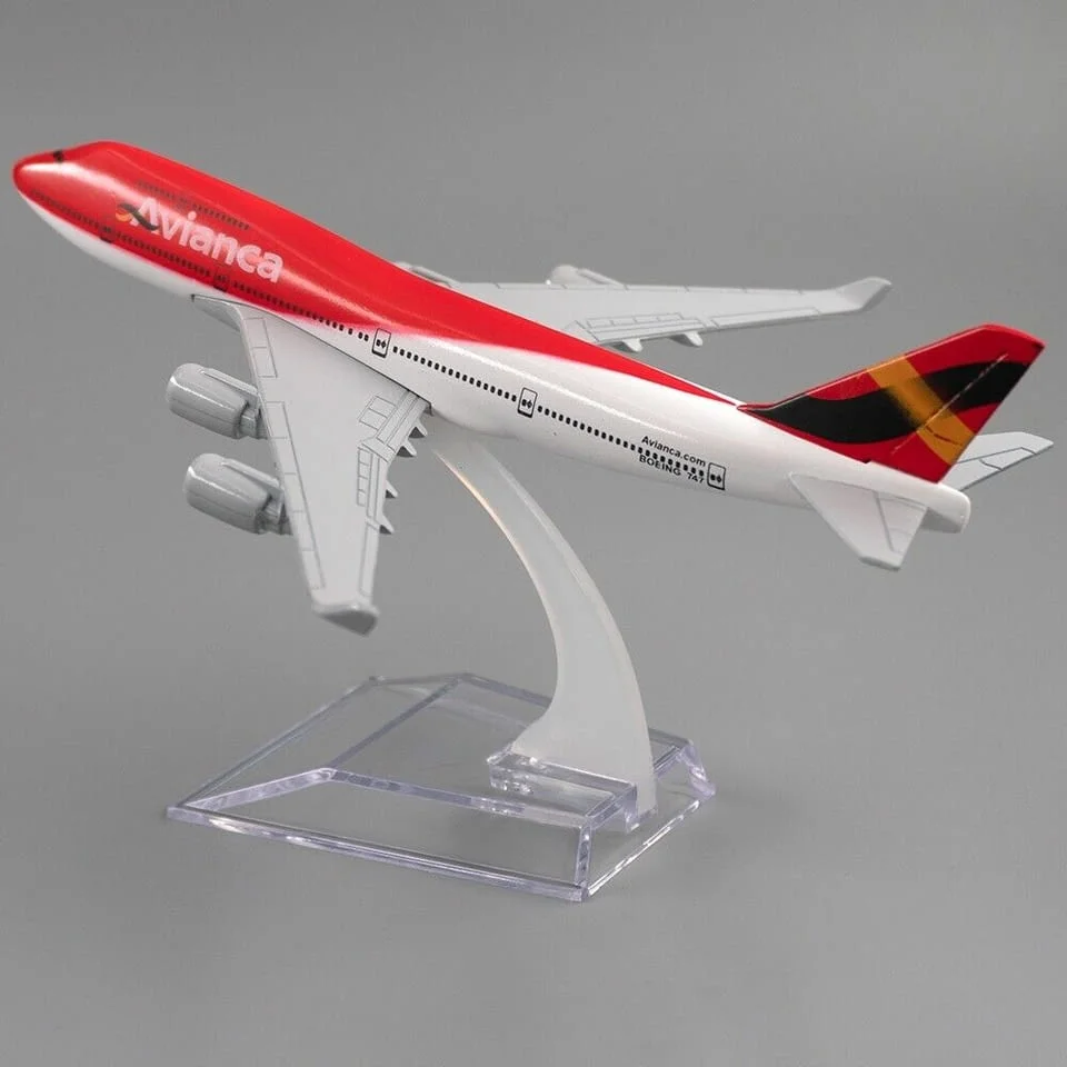 Боинг 747 самолет модел макет Avianca метален B747 пътници полет лайнер презокеански — снимка 5