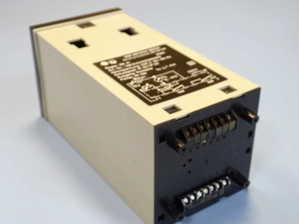 Терморегулатор VEB WETRON WEIDA RK41 PDPI 220V 0/499°C — снимка 2