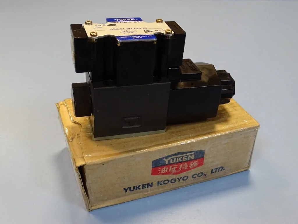 Хидравличен разпределител YUKEN DSG-01-2B2-D24-50 solenoid operated directional valve 24VDC — снимка 9