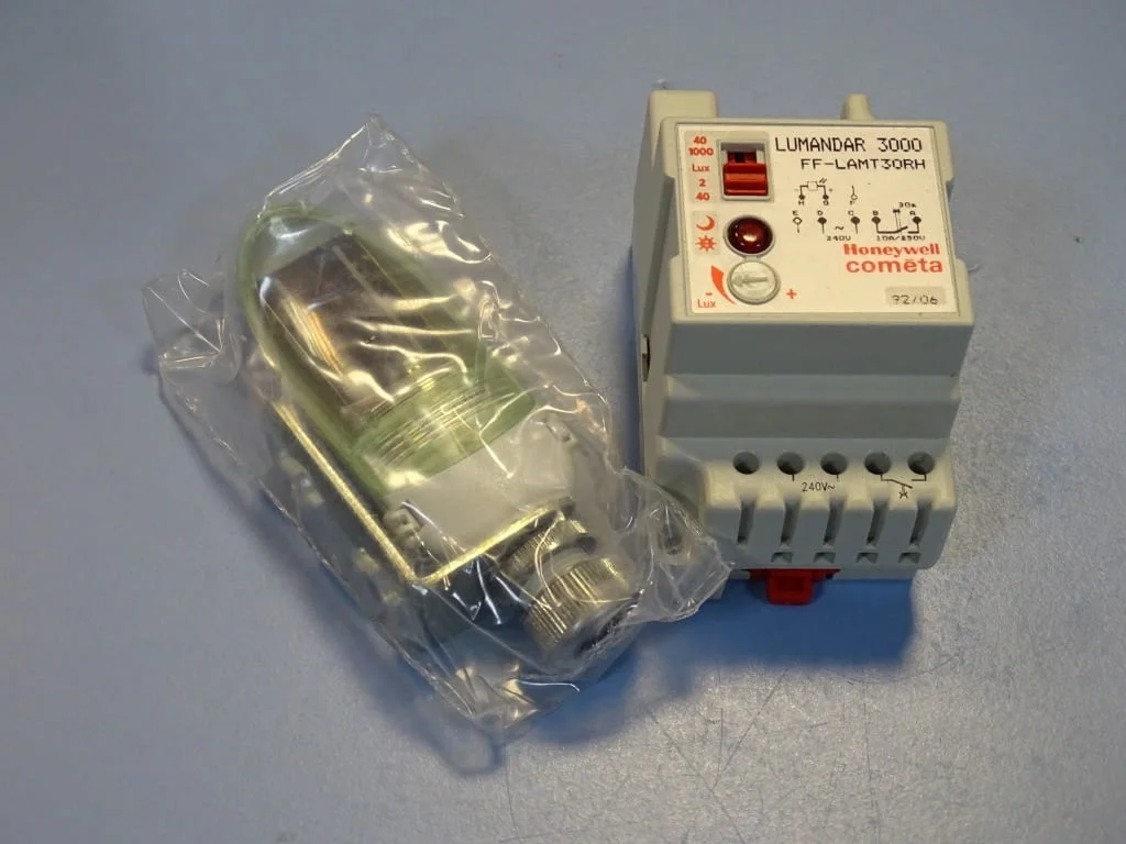 Фотоелектрически сензор Honeywell Lumandar 3000 Cometa FF-LAMT30RH Photoelectric switch — снимка 2