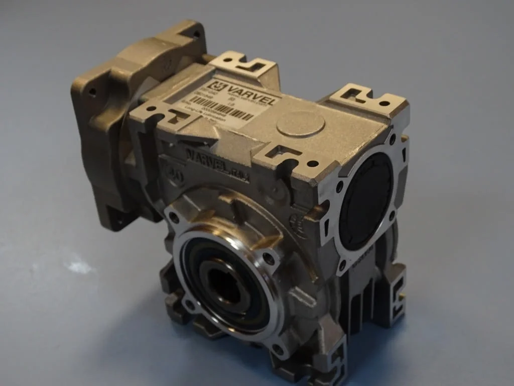 Червячен редуктор VARVEL FRT-G40 B3 reducer worm gear box 1:5 — снимка 3