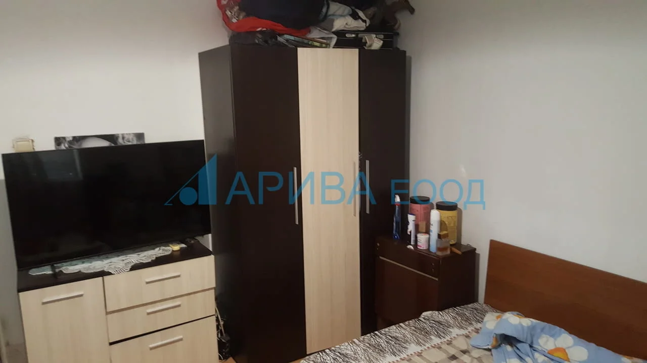 Тухлен апартамент с гараж в Хасково, кв. Република — снимка 3