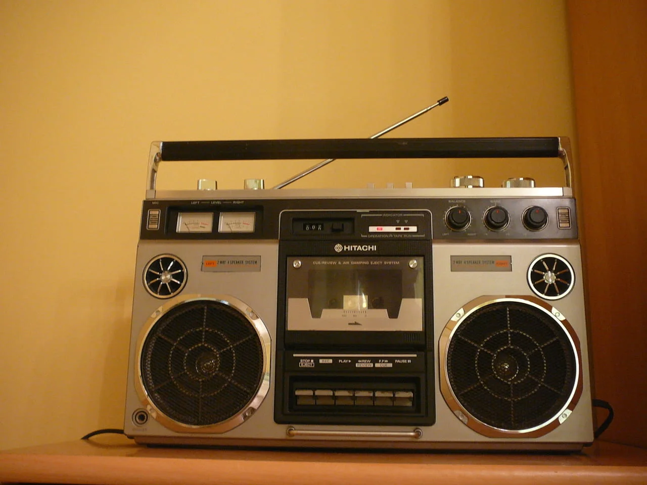 Hitachi trk-8155e /2