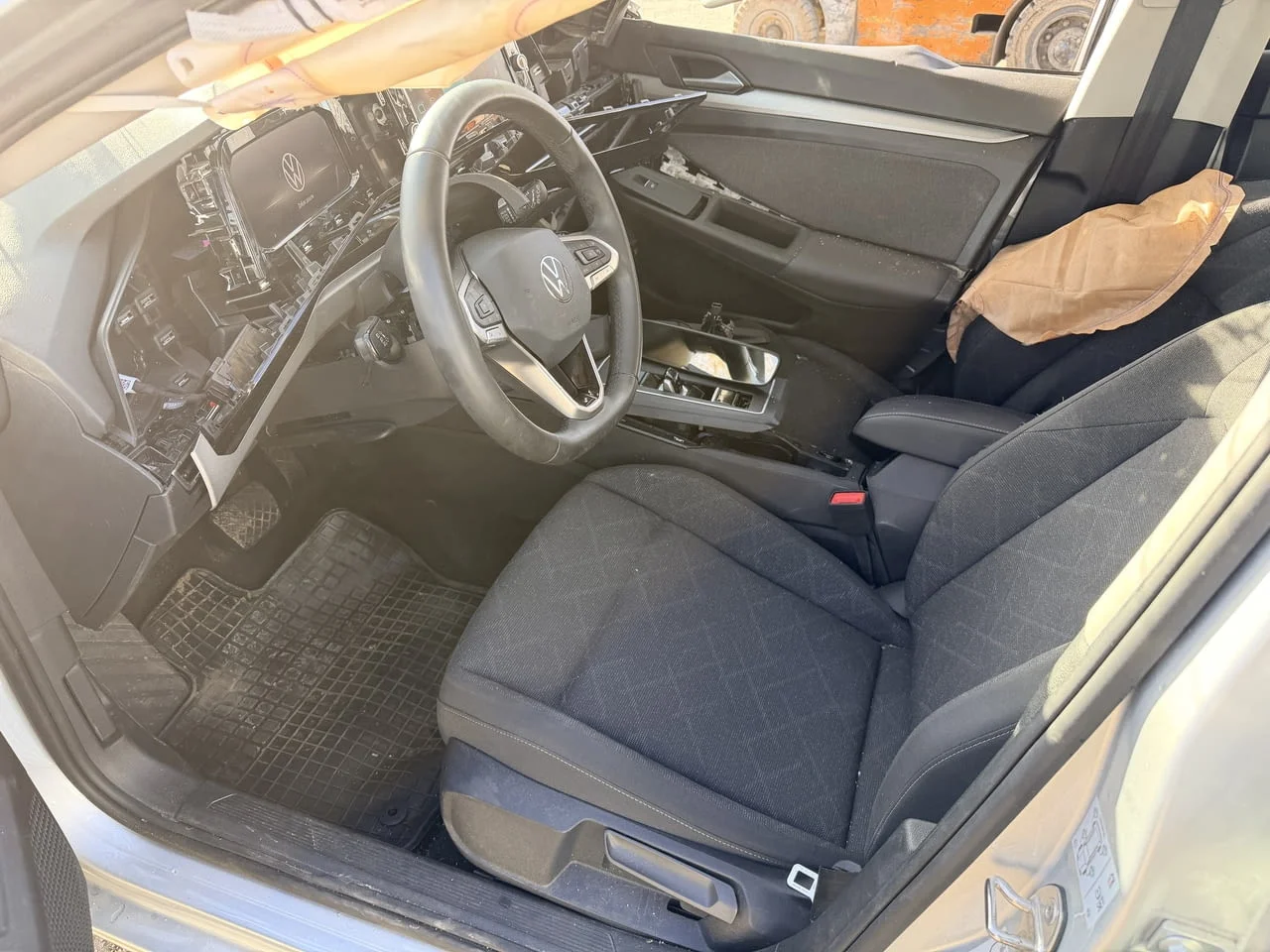 Volkswagen Golf VIII, 2.0 TDI BlueMotion, двигател DTTC, 150 кс., ск. кутия VCW автоматик, 41 000 km — снимка 7