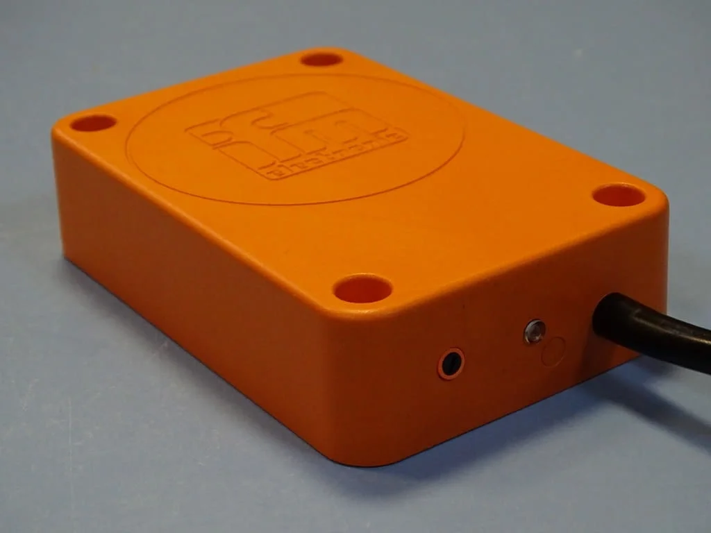 Индуктивен сензор EFECTOR ID-3050-BPKG inductive sensor 250mA — снимка 7