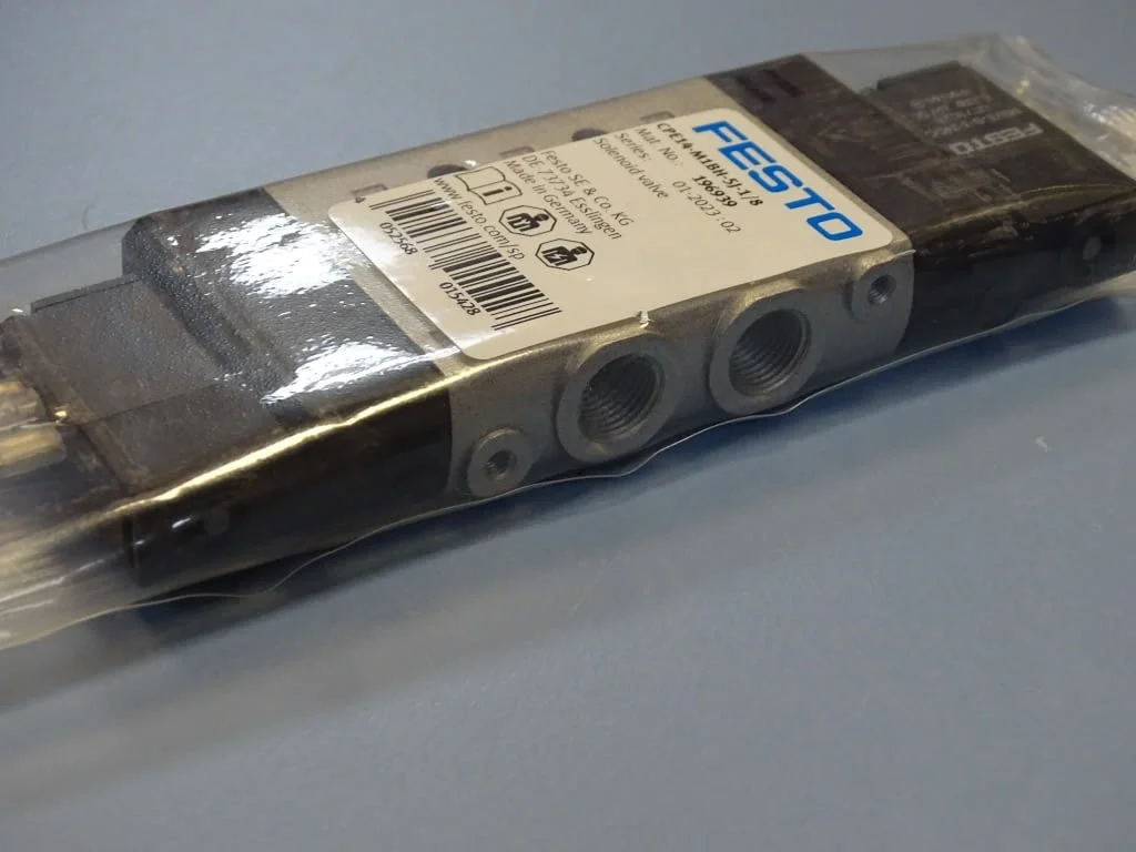 Разпределител пневматичен Festo CPE14-M1BH-5J-1/8 Solenoid Valve 24VDC — снимка 3