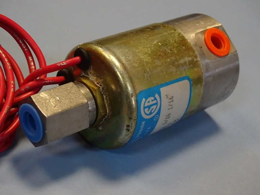 Магнет вентил SKINNER V54DA1100 solenoid valve 110V — снимка 5