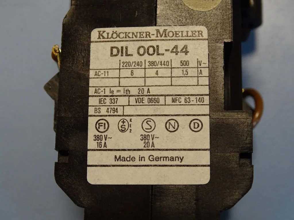 Контактор Klockner-Moeller DIL 00L-44 universal contactor relay 220/240V — снимка 5