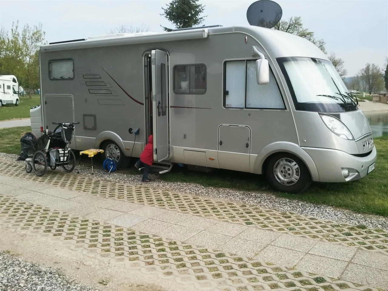 Кемпер HYMER B614 SL Lang 2009 - интегриран клас А, богато оборудван