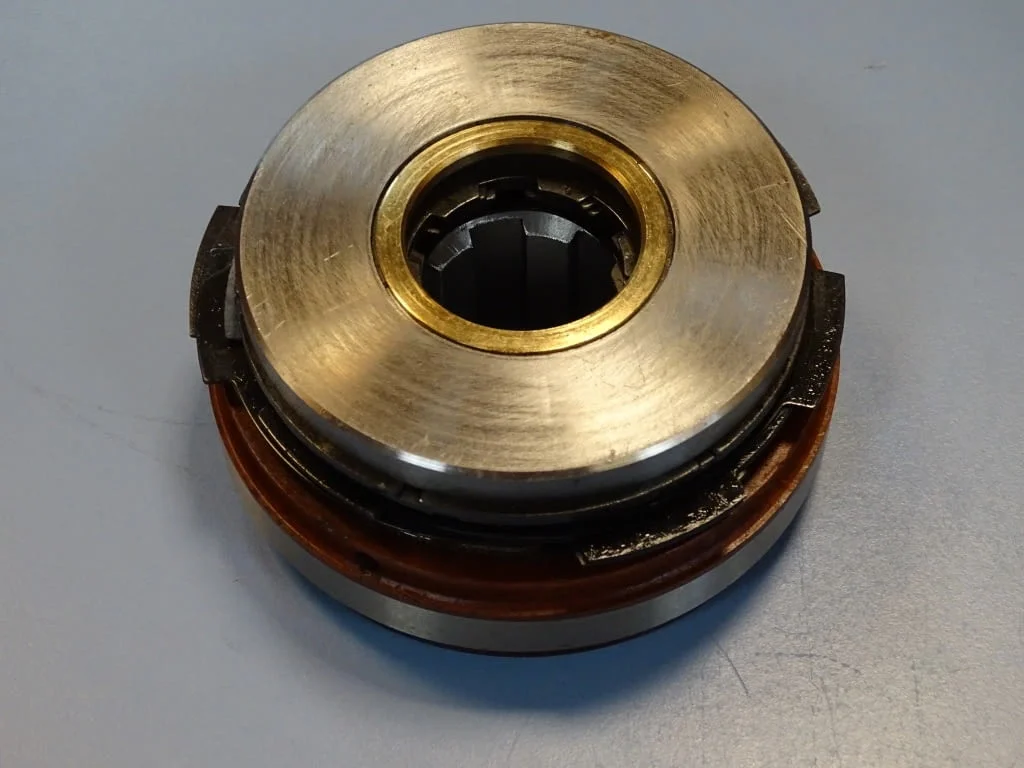 Електромагнитен съединител ЭМ-32У4(ЕМ-32У4) electromagnetic multi-plate clutch 24VDC — снимка 2