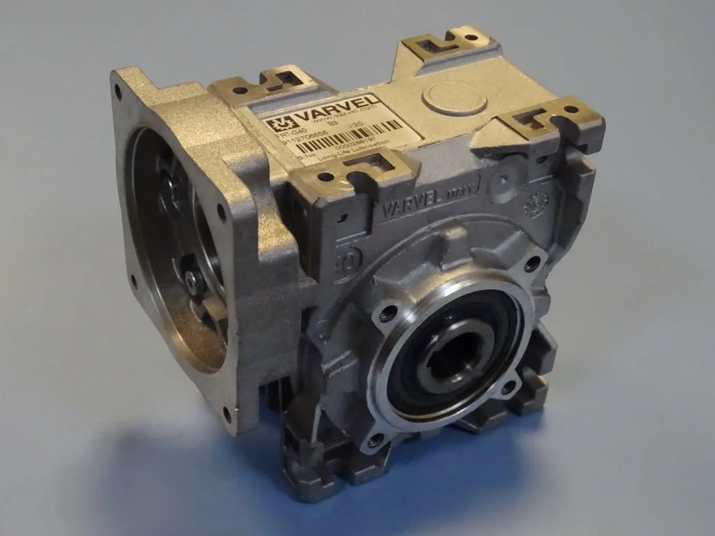 Редуктор червячен VARVEL FRT-G40 worm gear reducer 1:20 — снимка 2