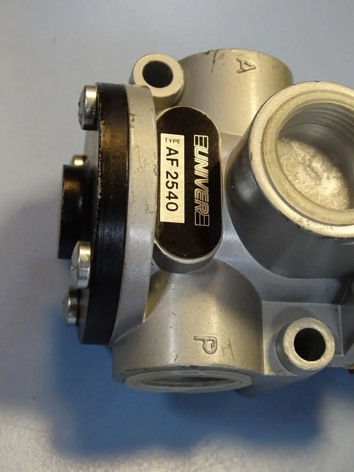 Пневматичен разпределител UNIVER AF2540 Solenoid Valve 220VAC/50Hz — снимка 6