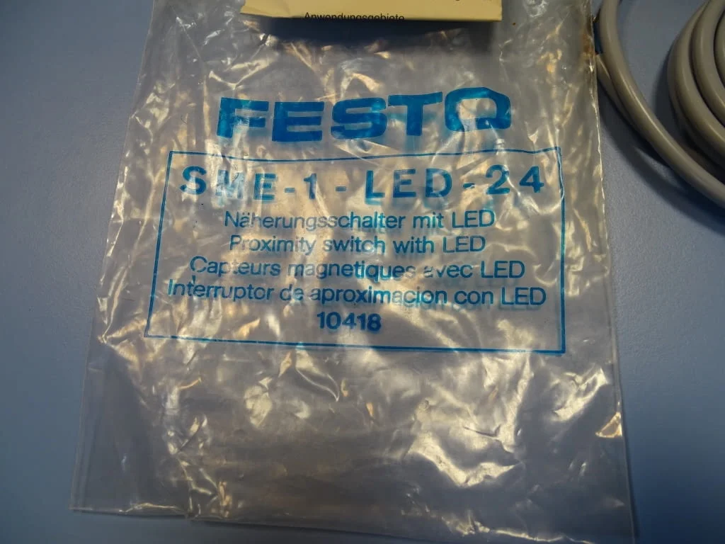 Индуктивен сензор Festo SME-1-LED-24 proximity switch — снимка 2