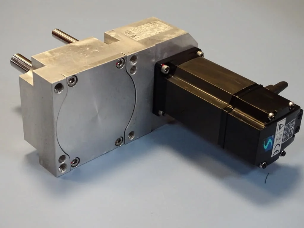 Мотор редуктор MITSUBISHI HC-MFS43-S13 AC servo motor SPN worm gear box — снимка 5