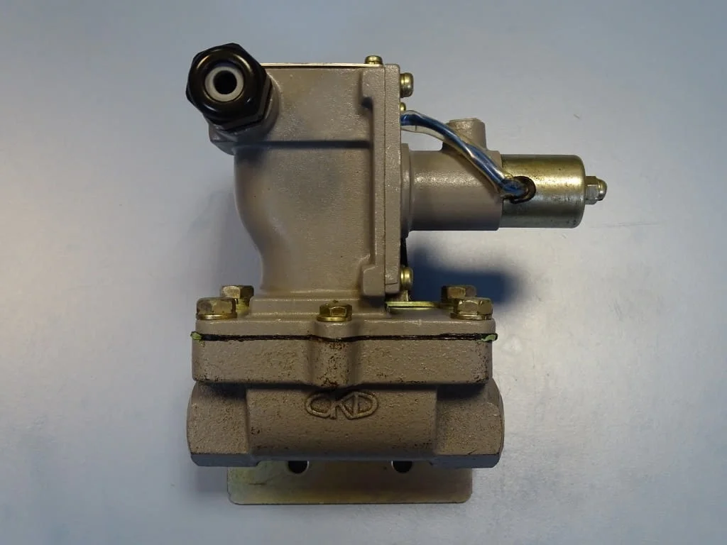 Магнет вентил пневматичен CHUKYO Electric L-15-25 solenoid valve 100VAC — снимка 4