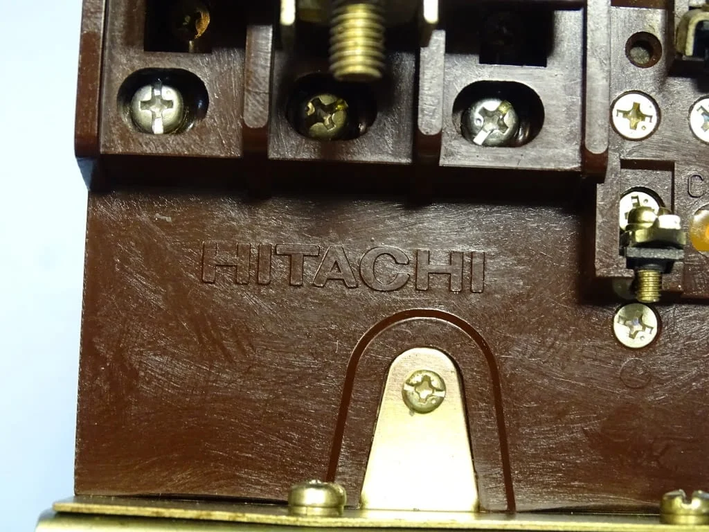 Контактор въздушен HITACHI H33 magnetic contactor 3-pole coil 7.5kW/11kW — снимка 5