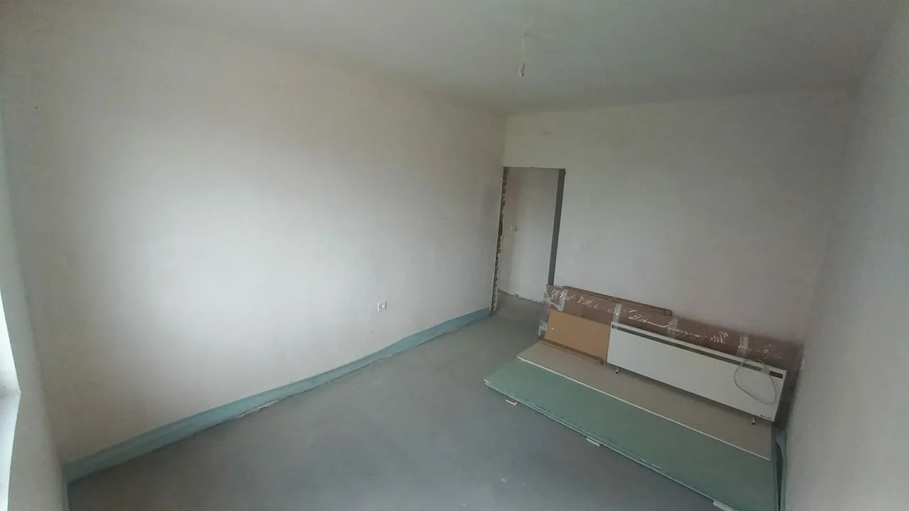 Продаваме двустаен апартамент в кв. Терзиите — снимка 4