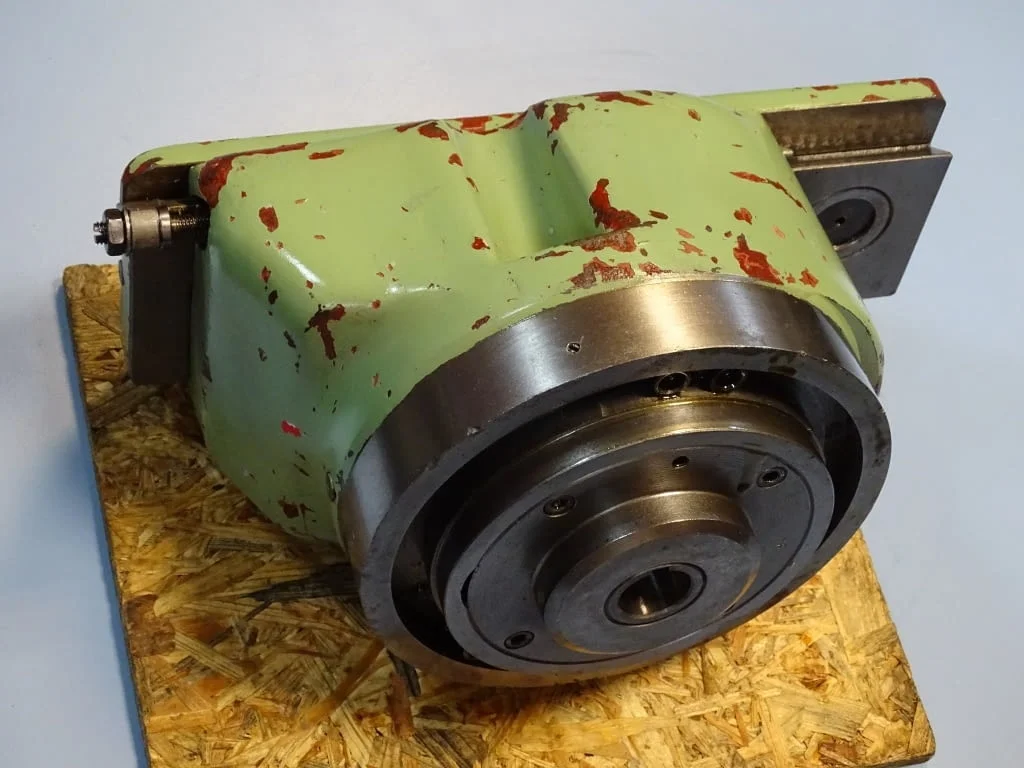 Щос глава за универсална фреза TOS FN25 Slotting Head — снимка 6