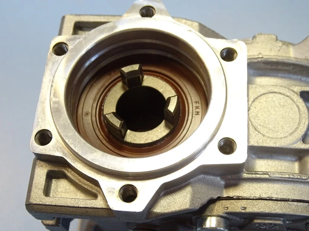 Червячен редуктор VARVEL FRT-G40 reducer worm gear box 1:15 — снимка 8