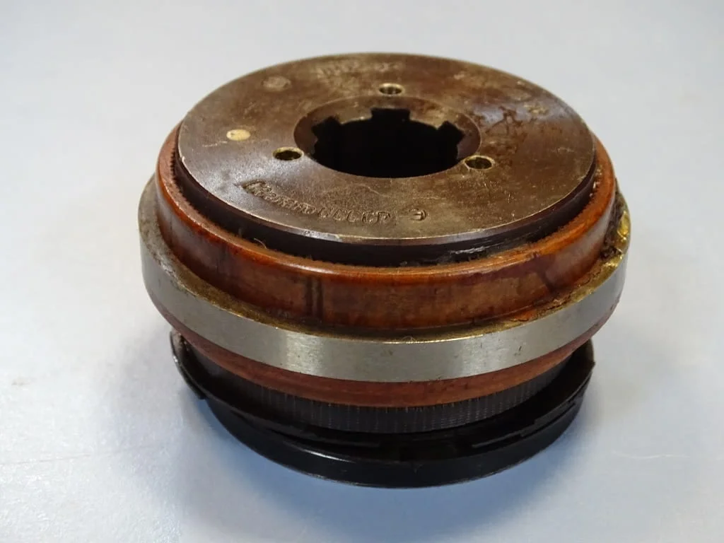 Електромагнитен съединител ЭМ-12У4(ЕМ-12У4) electromagnetic multi-plate clutch 24VDC — снимка 2