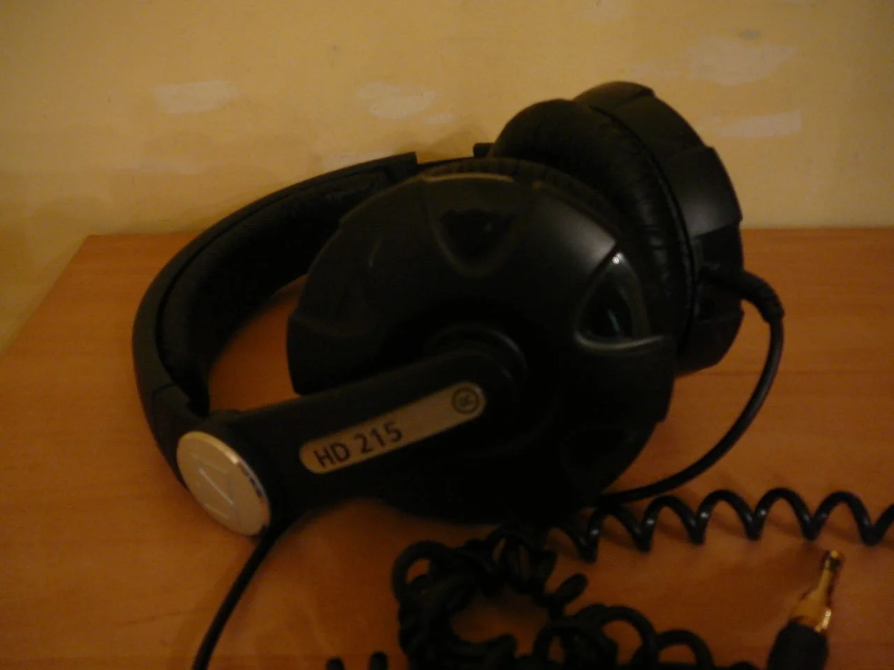 Sennheiser hd 215 — снимка 5