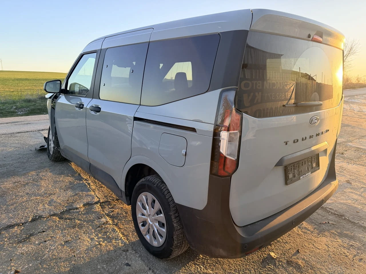 Ford Tourneo Courier V769 1.0L EcoBoost двигател C10FD0X, B7JB 125 кс., 6 ск - B6., 8800 км., 2025 г — снимка 5