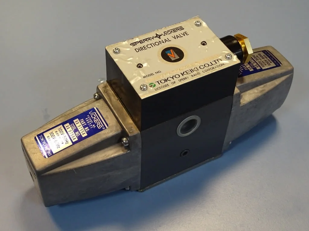 Хидравличен разпределител Sperry Vickers DG4S4-016С-50-JA-WL directional valve 100V — снимка 10