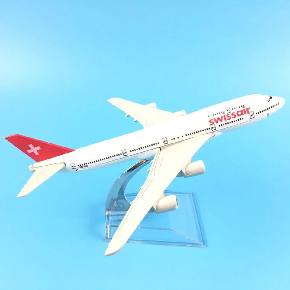 Бойнг 747 самолет модел макет Swiss Air метален лайнер полети пътуване — снимка 2