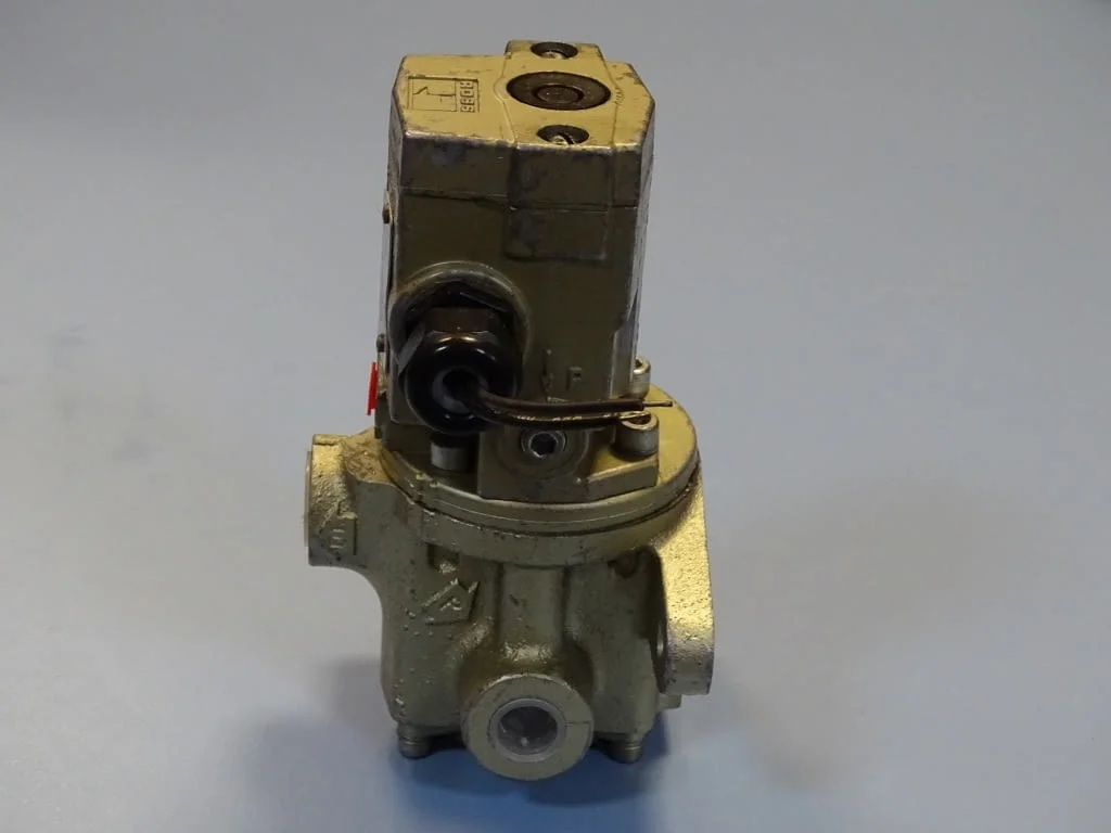 Пневматичен разпределител за преси ROSS J2776A3001 directional control valve 100V — снимка 8
