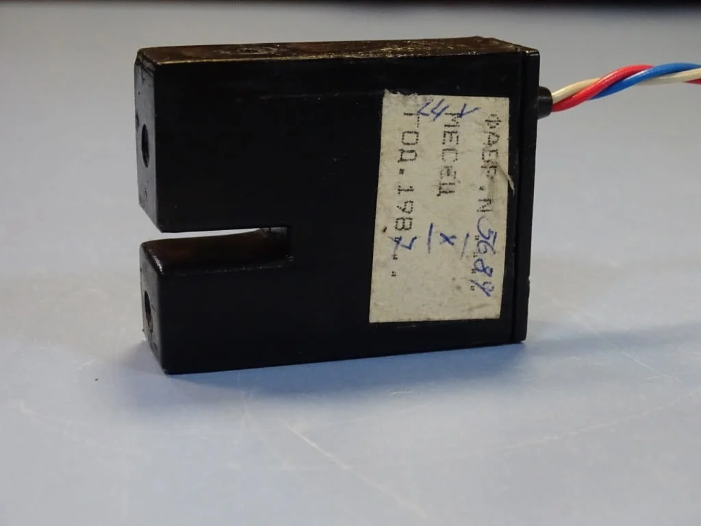 Индуктивен датчик за преси тип ДИ-2-12 24VDC PNP, NO, 5mm — снимка 5