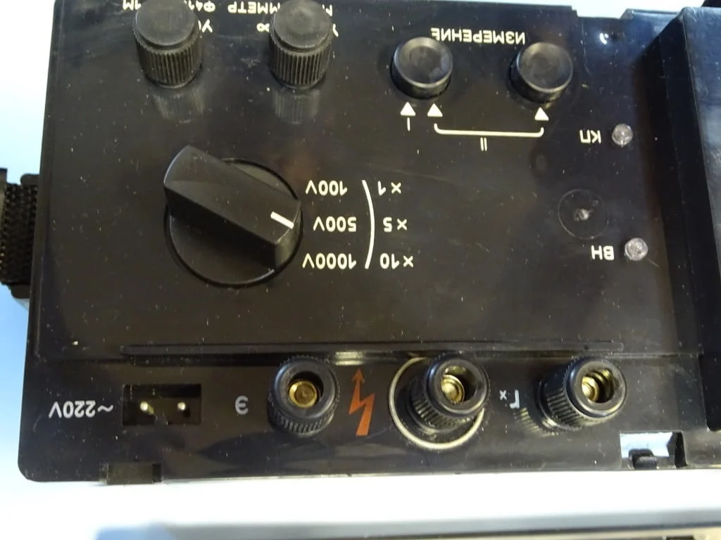 Мегаомметър Ф4102/1-1М 100V, 500V, 1000V — снимка 2