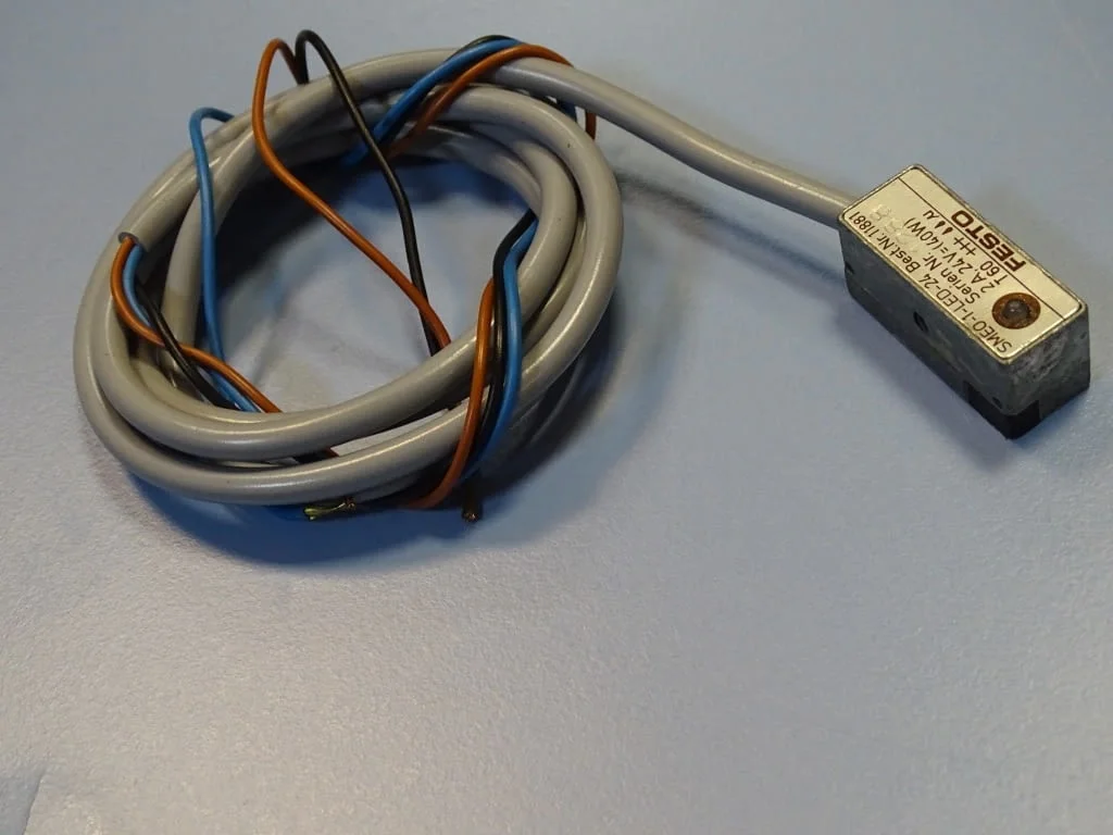 Индуктивен сензор Festo SMEO-1-LED-24 proximity switch — снимка 5