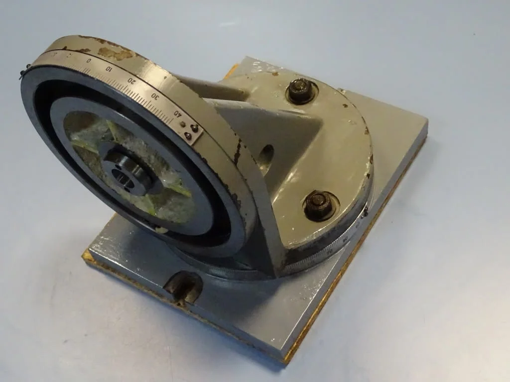 Ъглова конзола за фреза AVIA FOP FND-32 — снимка 7