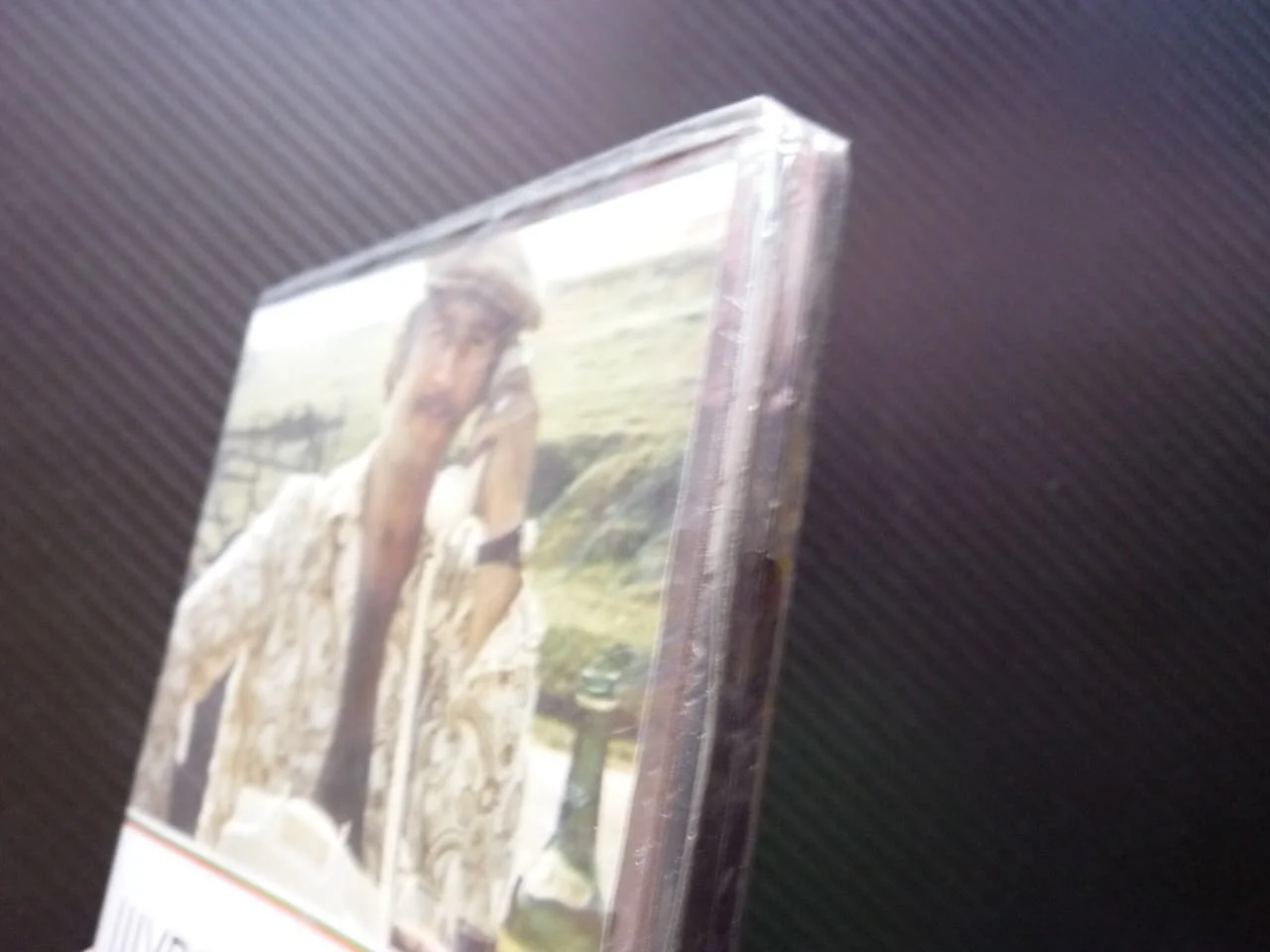 Щурец в ухото DVD филм български класика Павел Попандов Стефан Мавродиев Татяна Лолова багаж село — снимка 2