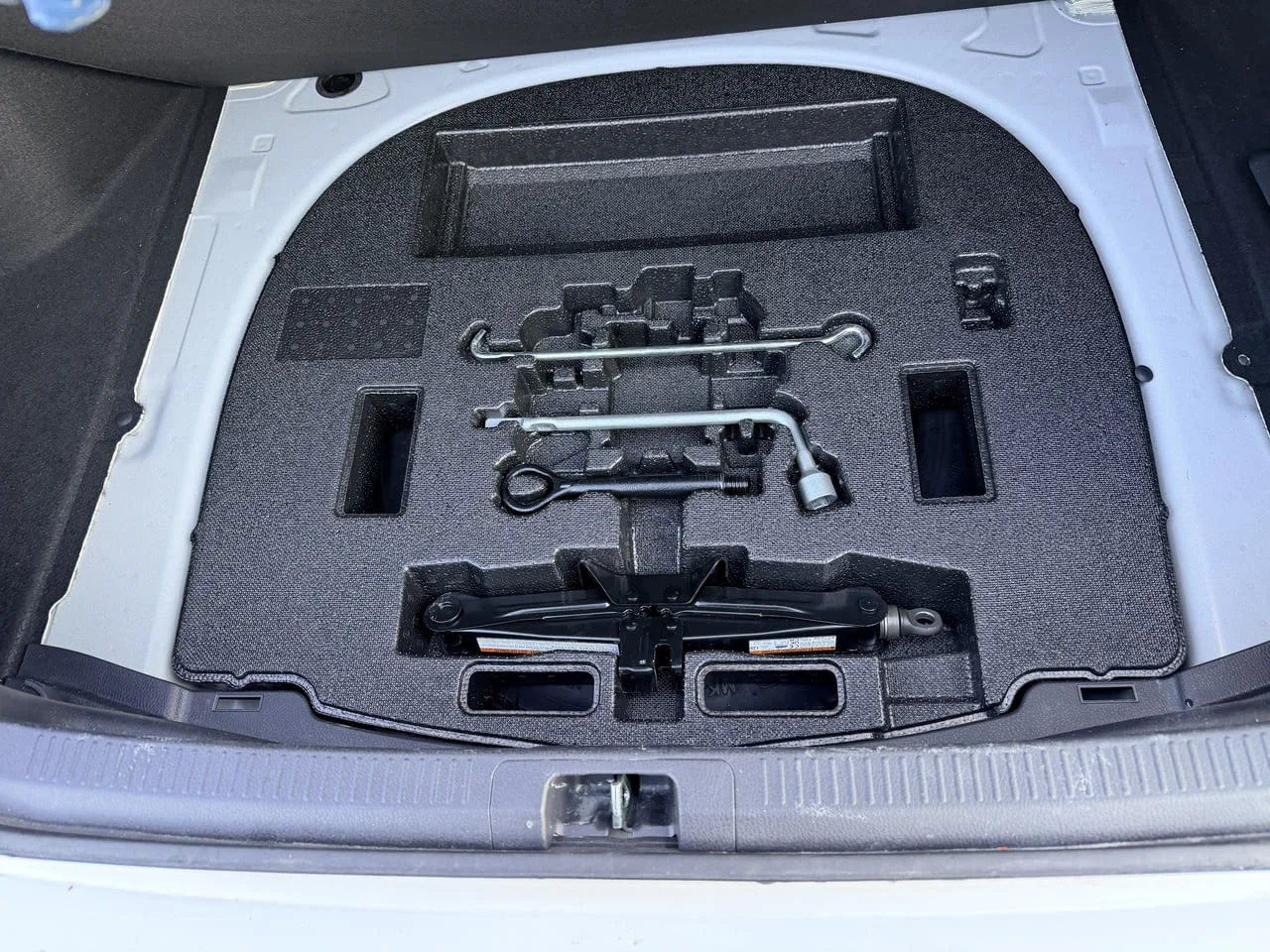Toyota Camry 2.5 Hybrid AXVH71, двигател A25A-FXS, 218 кс., автоматик, 34 000 км., 2023 г, Тойота Ка — снимка 9