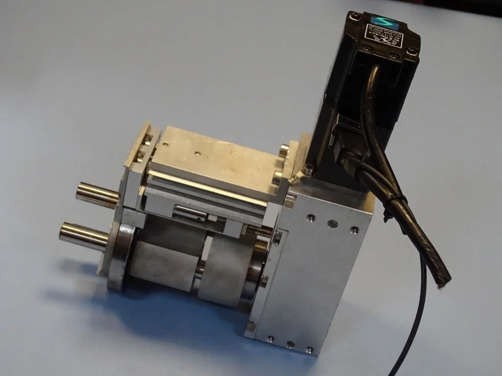 Ротационен модул SPN , Mitsubishi HC-MFS13-S13, Festo SLT-10-30-A-CC-SA — снимка 4