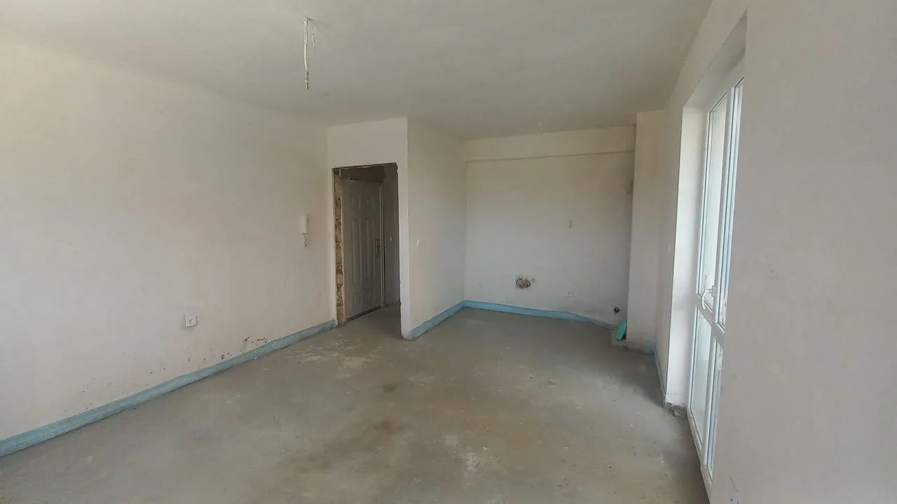 Продаваме двустаен апартамент в кв. Терзиите — снимка 3