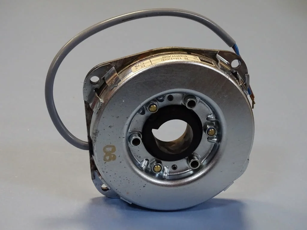 Електромагнитна спирачка Binder 76 131-12B00 Electromagnetic Brake 19V, 1.73A — снимка 2