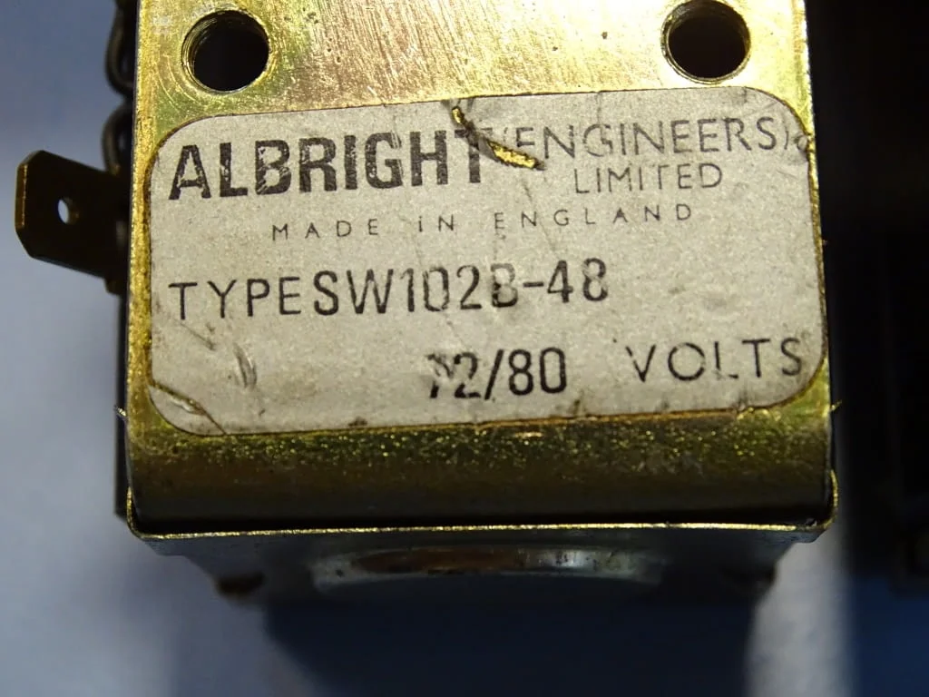 Контактор правотоков ALBRIGHT type SW102B-48 contactor 80 valts — снимка 4