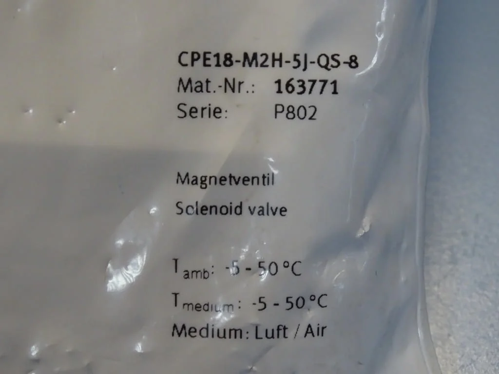 Пневматичен разпределител Festo CPE18-M2H-5J-QS-8 Solenoid Valve 110VAC — снимка 3