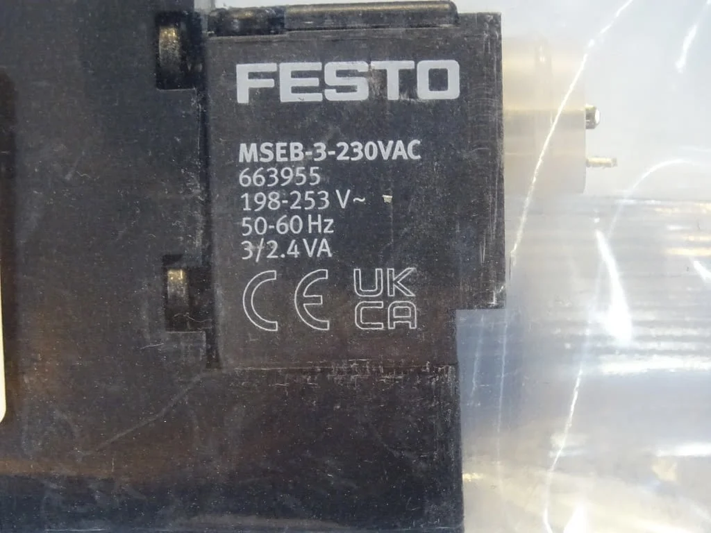 Пневматичен разпределител Festo CPE18-M3H-5L-1/4 Solenoid Valve 230VAC — снимка 3
