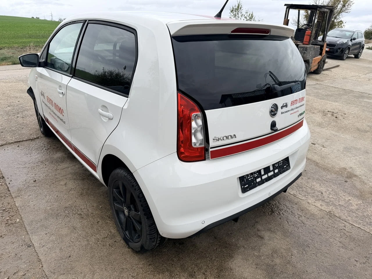 Skoda CitiGO, двигател CPG, 1.0 EcoFuel, 68 кс., 5 ск., 137000 км., 2015г., Шкода Ситигоу 1.0 EcoFue — снимка 5