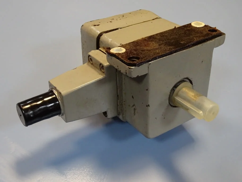 Хидравлична помпа WADOWICE PV6V3-30/24R8MC25A1 Hydraulic pump — снимка 5