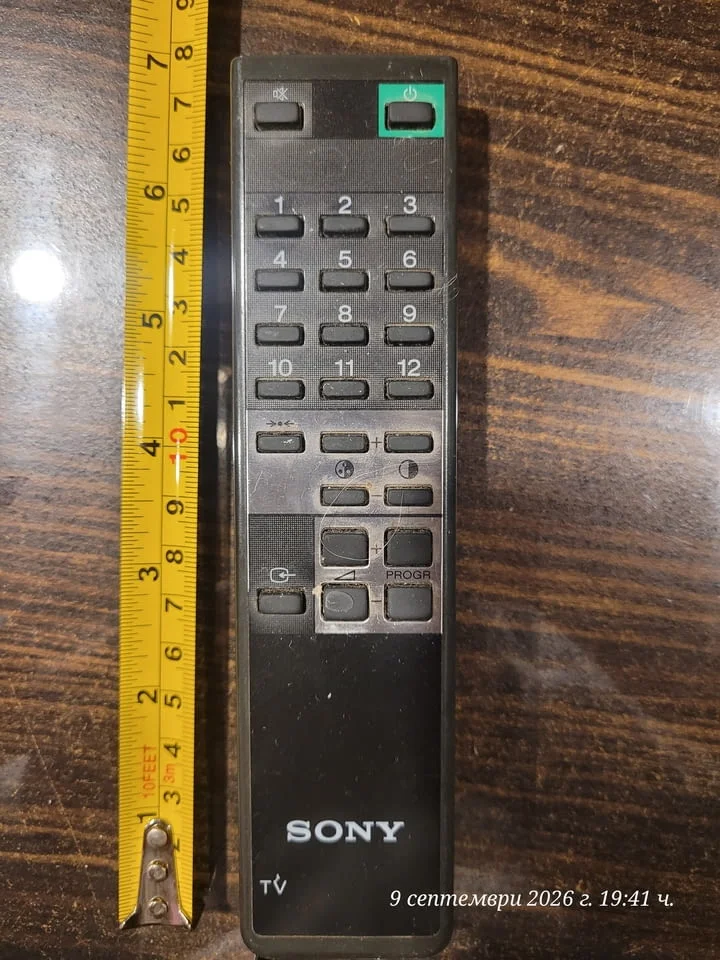 Дистанционно управление Sony Trinitron от 90-те години