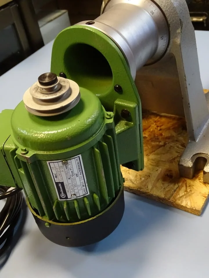 Ъглова високооборотна глава Deckel Corner Milling Spindle Head min-1 — снимка 4