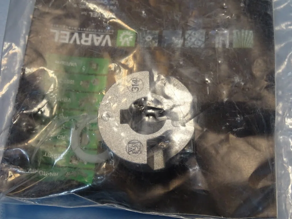 Червячен редуктор VARVEL FRT-G40 reducer worm gear box 1:15 — снимка 9