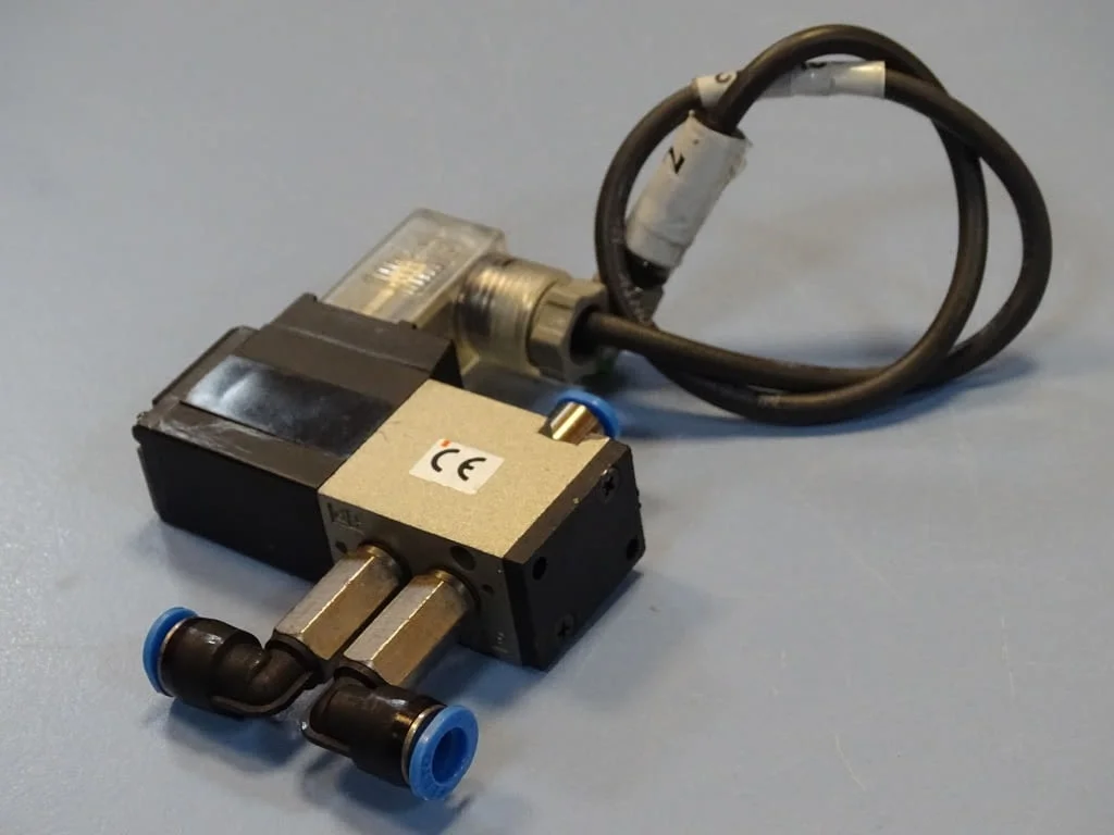 Пневматичен разпределител SMC VK 332-500-M5-0 solenoid valve 24VDC — снимка 5