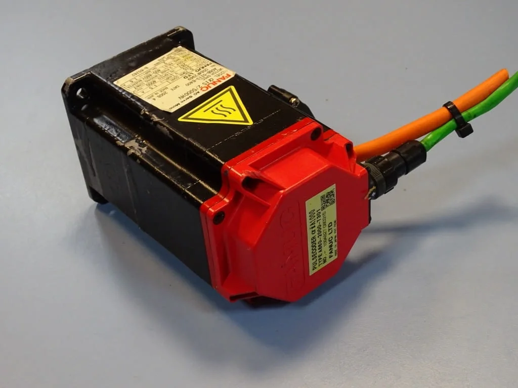 Сервомотор FANUC αis 2/5000HV A06B-0213-B400 AC servo motor — снимка 5