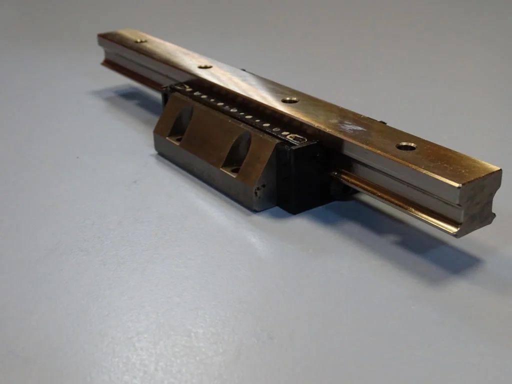 Линейна направляваща INA 87V1KWSE20LG3V1 guide block and rail — снимка 3